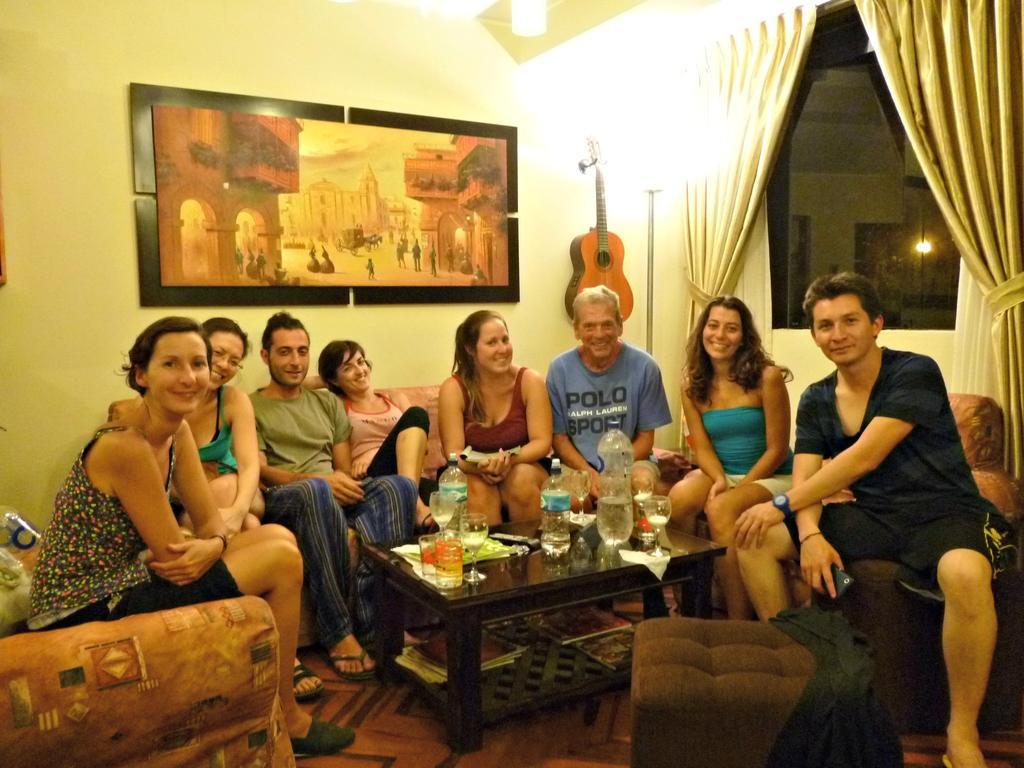 Backpackers * Lima