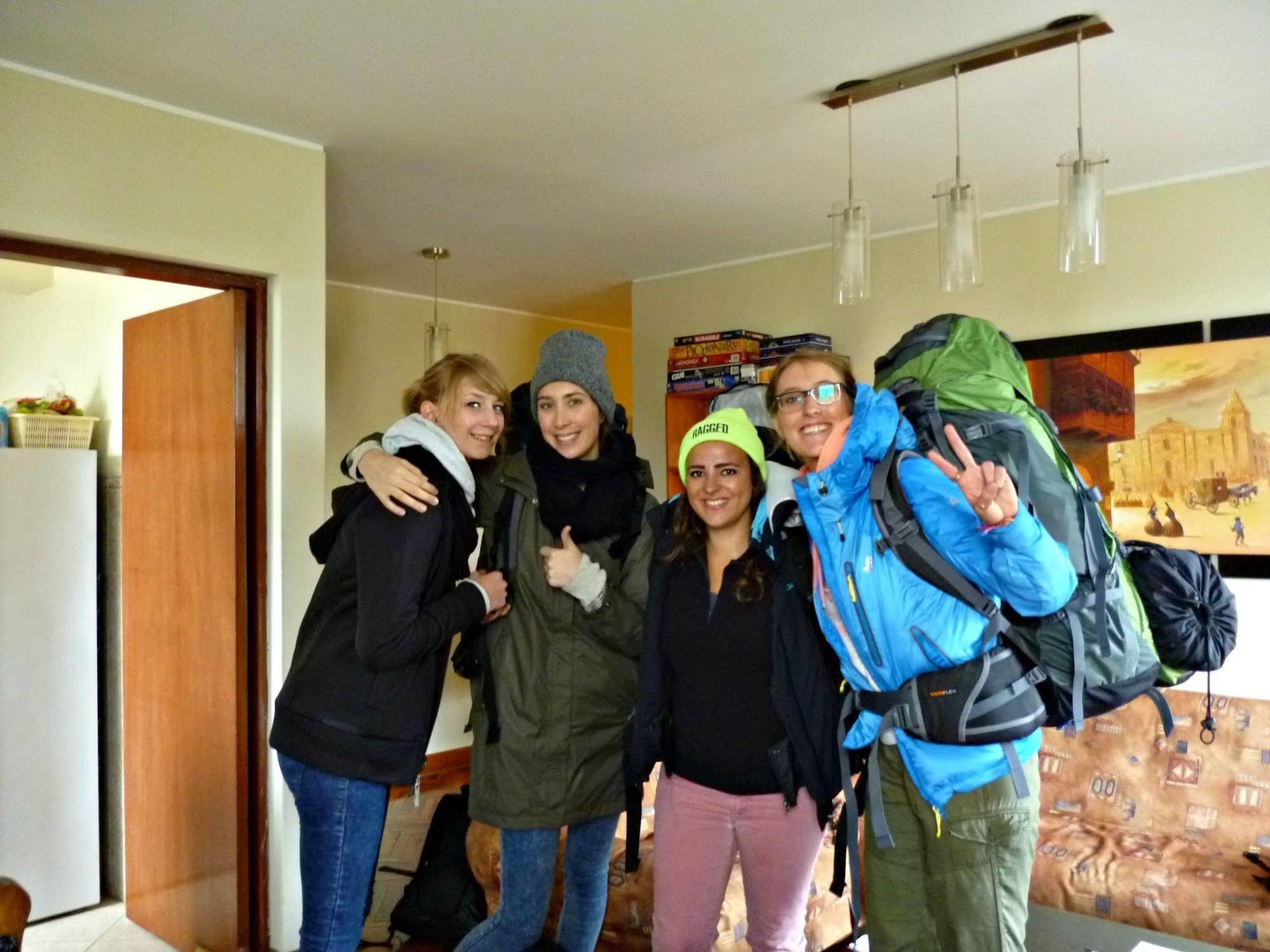 Backpackers * Lima